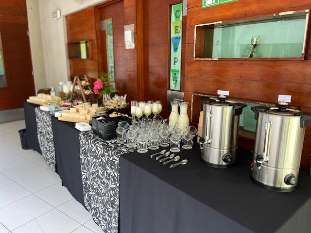 Estación completa con cafeteras